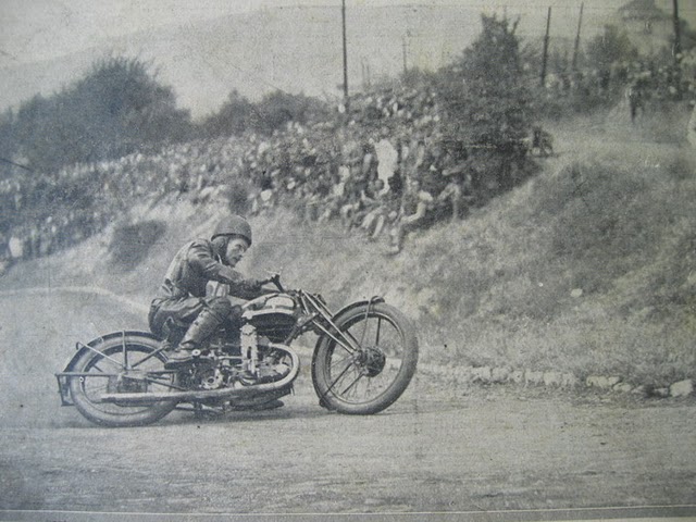 AJS_S10_in_action_Endre_Kozma.JPG