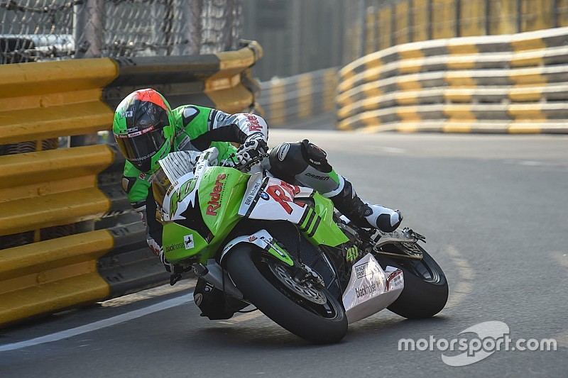 bike-macau-gp-2016-martin-jessopp-bmw.jpg