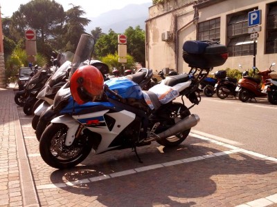Entdeckt im Italien Urlaub am Gardasee: GSX-R Scooter Edition