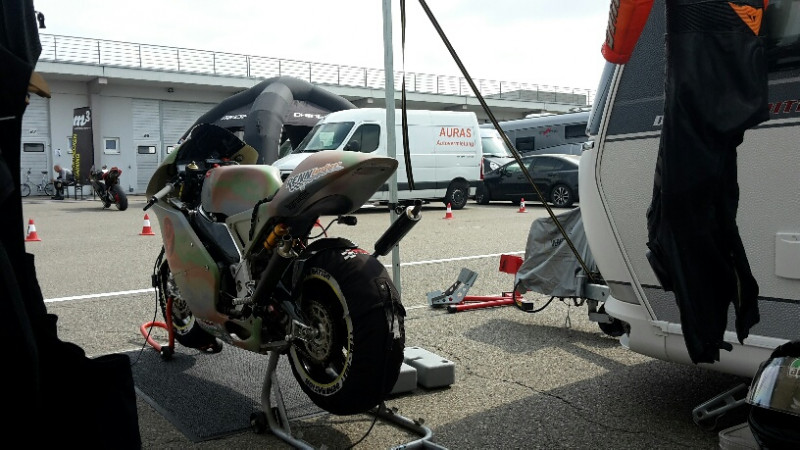 Sachsenring konforme  Auspuffausrichtung