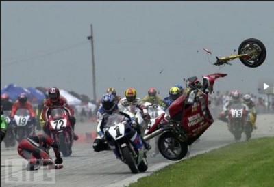 24scarymotorcyclecrashes.jpg