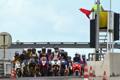 1100-0331RACE-019_1100 (600 x 400).jpg