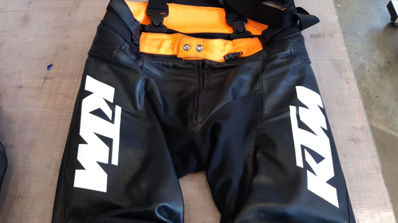 Lederdress KTM (2).jpg