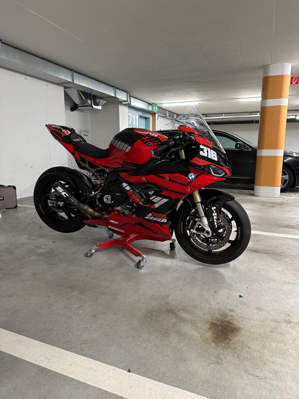 BMW S1000RR.jpg