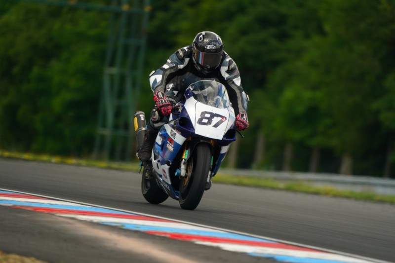 2.JPG (206.32 KiB) 1751 mal betrachtet 2.JPG