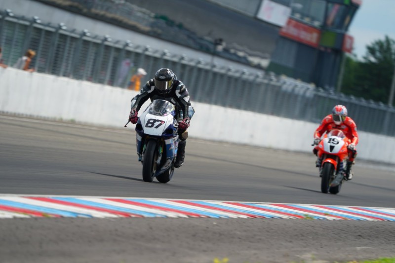 8.JPG (218.86 KiB) 6049 mal betrachtet 8.JPG