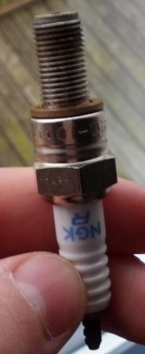 Zündkerze R1.jpg