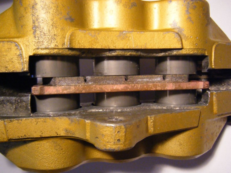 Bremssattel rechts (keine Kratzer)