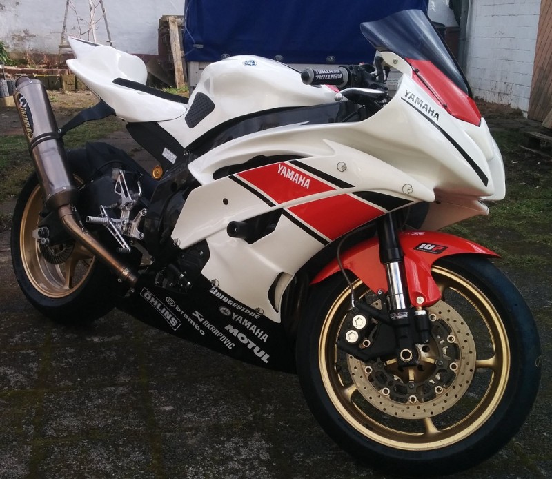 R6 RJ15