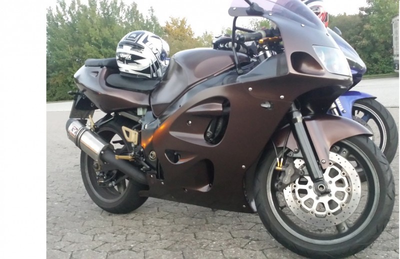 Der Lack ist 2 Wochen alt. :D