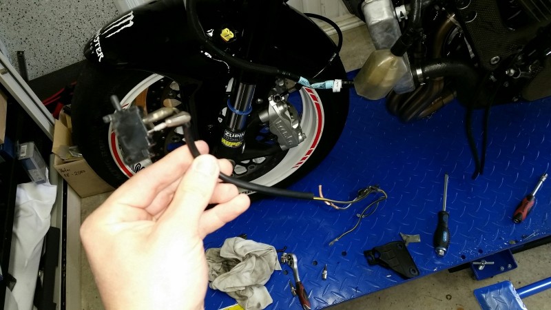 Kupplungsschalter mit Kabeln