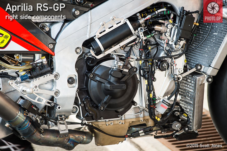 Aprilia-RS-GP-right-side-clutch.jpg
