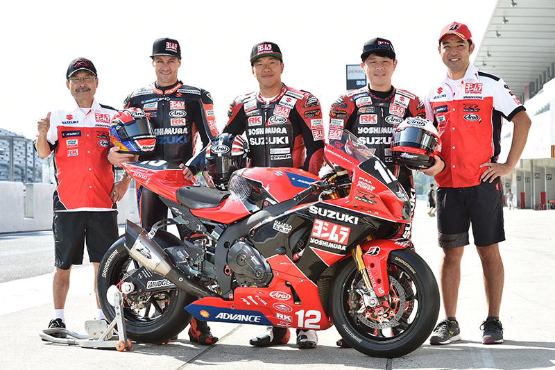 2016_yoshimura-team.jpg
