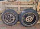 S1000RR Felgensatz mit Bridgestone Battlax W01 Regenreifen
