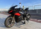 Aprilia RSV4 2021 mit viel Zubehör TOP